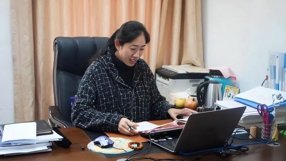 这部007系列的第25部新作将主要在英国的松木制片厂进行拍摄，并在伦敦、意大利、牙买加和挪威等多地取景